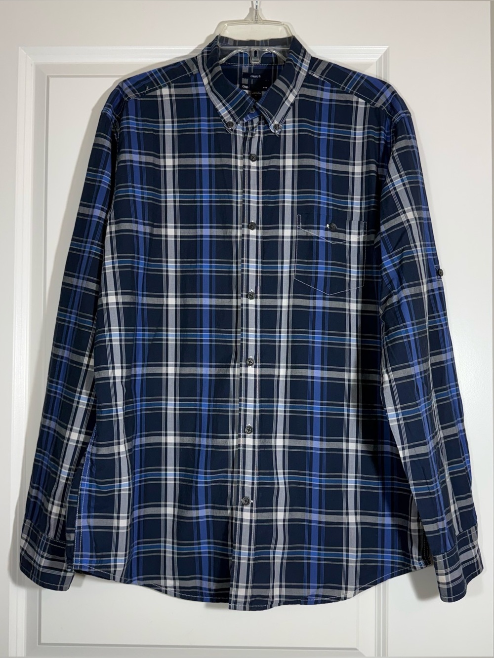 Gap Men’s Large Classic Fit Navy Blue Plaid Button Down Shirt Long Sleeve